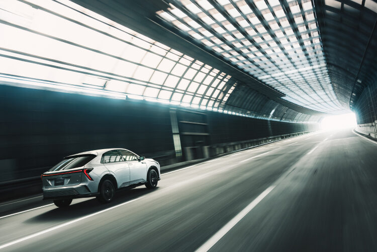 INSIGHT(インサイト)｜電動クロスオーバーSUV ｜EV車のサブスク(カーリース)・現金一括購入なら【Honda ON】